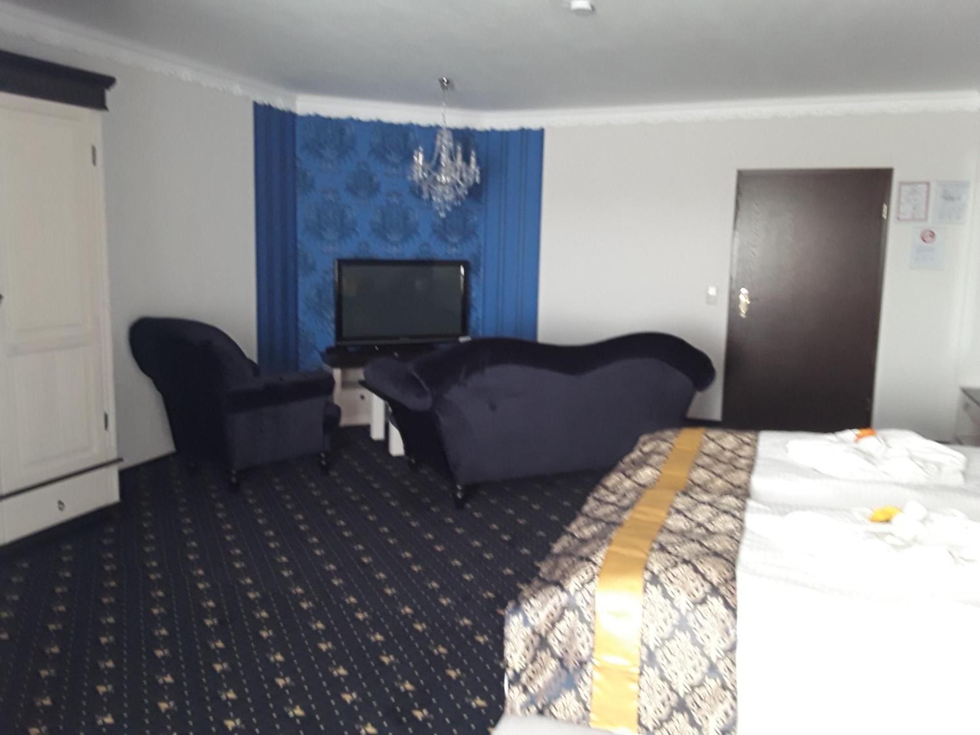 Mucha Ohg Hotel Sembziner Hof Klink Exterior photo